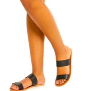 Black twin strap basic leather sandal